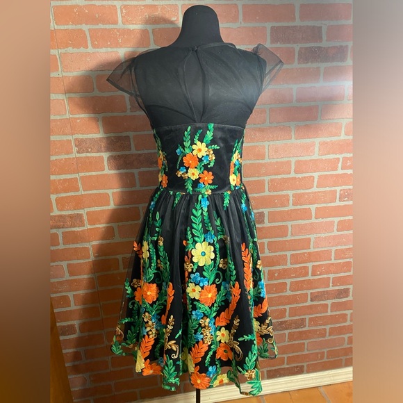 Modcloth Women’s size medium embroidered dress - Picture 4 of 6